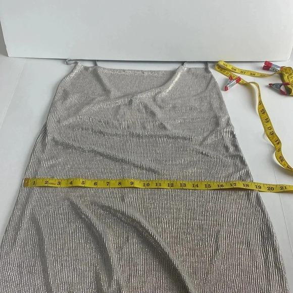 Silver coloured neck metallic club party midi shift dress size medium - Picture 8 of 11